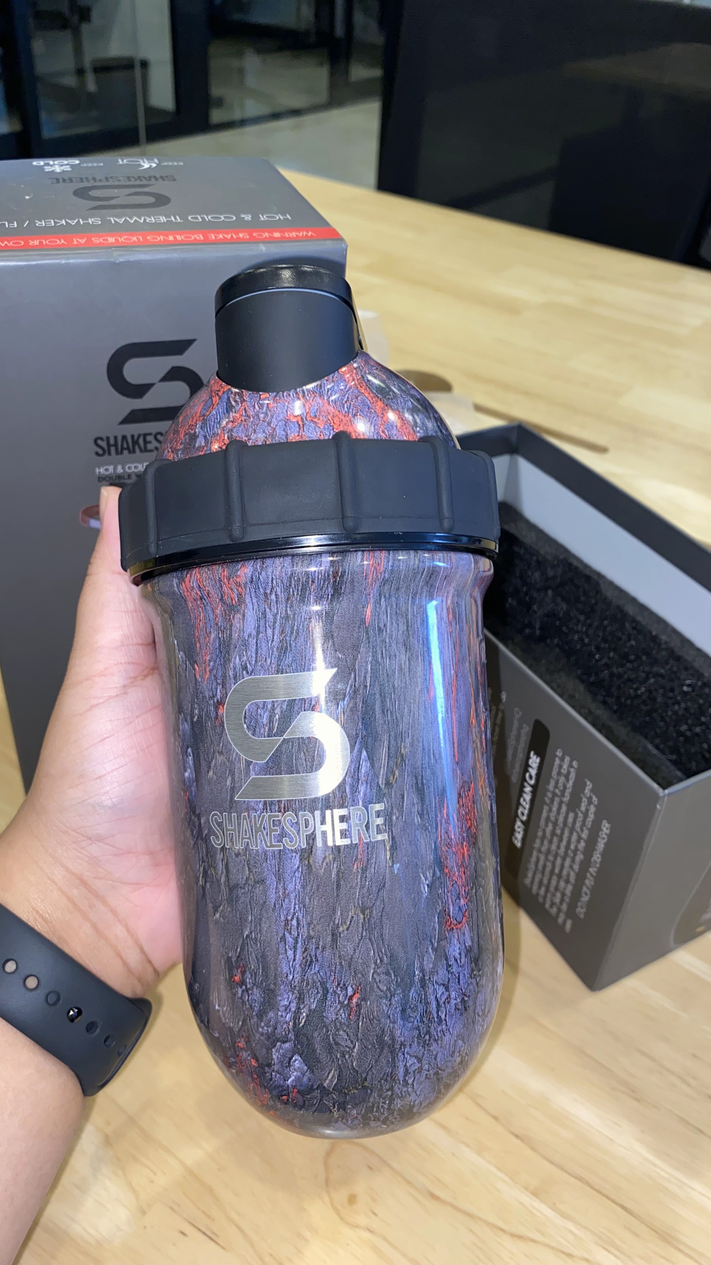 SHAKESPHERE Tumbler Wall Steel Shaker-Lava Black Limited Edition 700ml ...