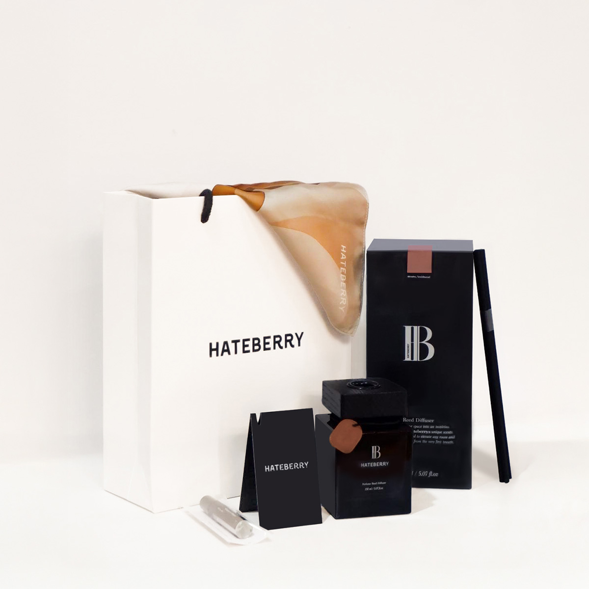 HATEBERRY SCENT ก้านไม้หอมปรับอากาศ กลิ่น Roaring Sandalwood ขนาด 150 ...