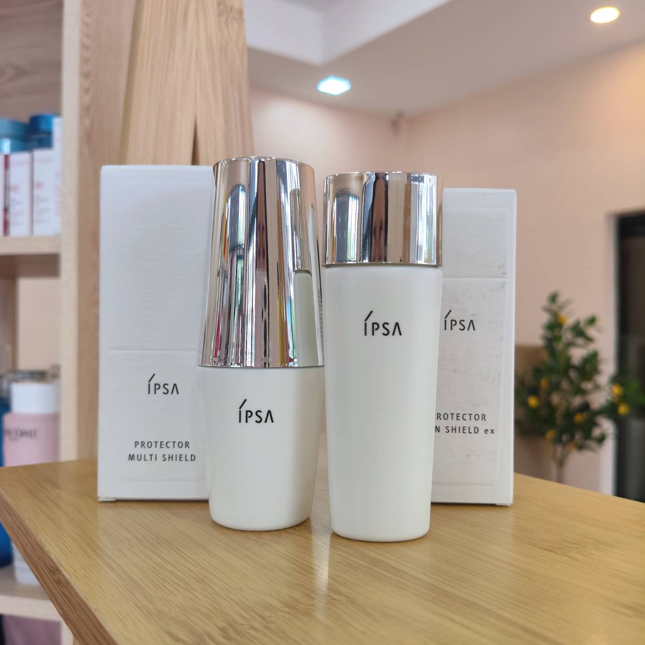 ป้ายห้าง IPSA Protector Multi Shield / Sun Shield SPF50+ PA++++ 30ml ...