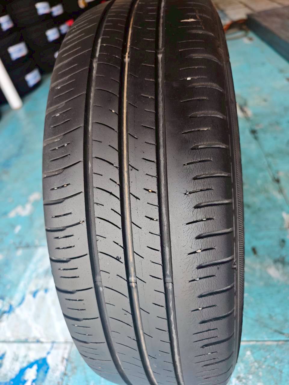 ยางเปอร์เซ็นต์ Dunlop ขนาด 185 60 R16 ปี21 มีปะ ราคา 281 บาท | Shopee ...
