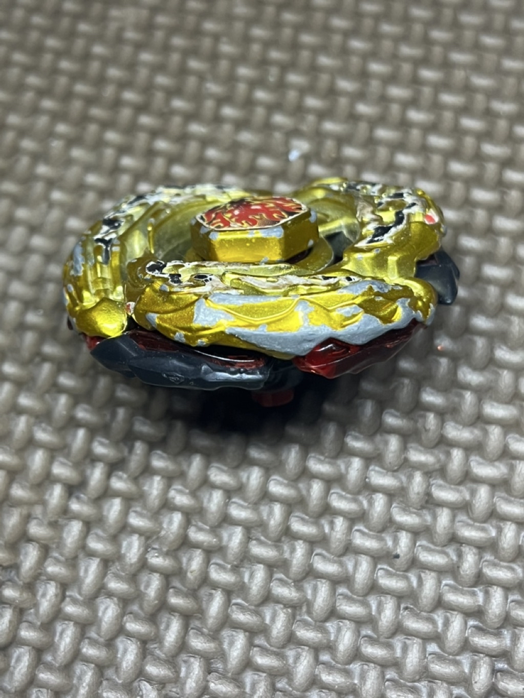 Gold L-Drago Destroy DF105LRF Metal Fury Beyblade #เบเบลด #Beyblade ...
