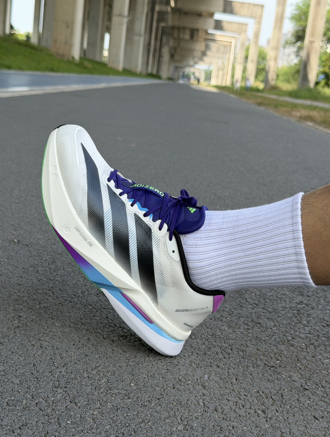 [ PREORDER ] รองเท้าวิ่ง adidas adizero boston 13 สี Core White Core ...