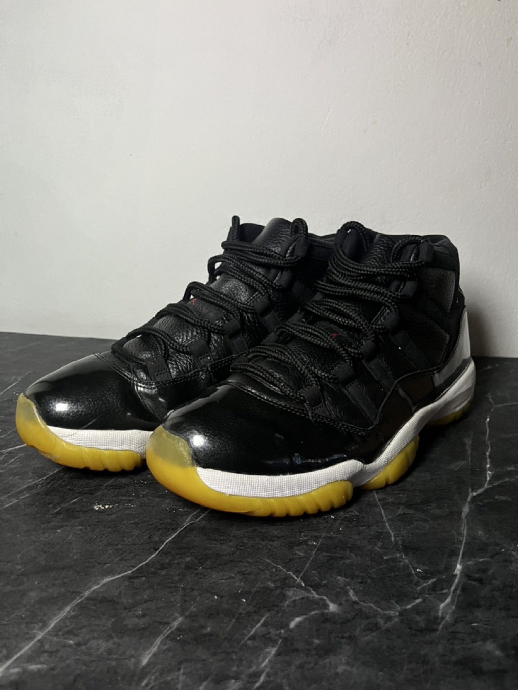รองเท้าบาสมือสองของแท้ JD11 Black Red Size 43 | Shopee Thailand