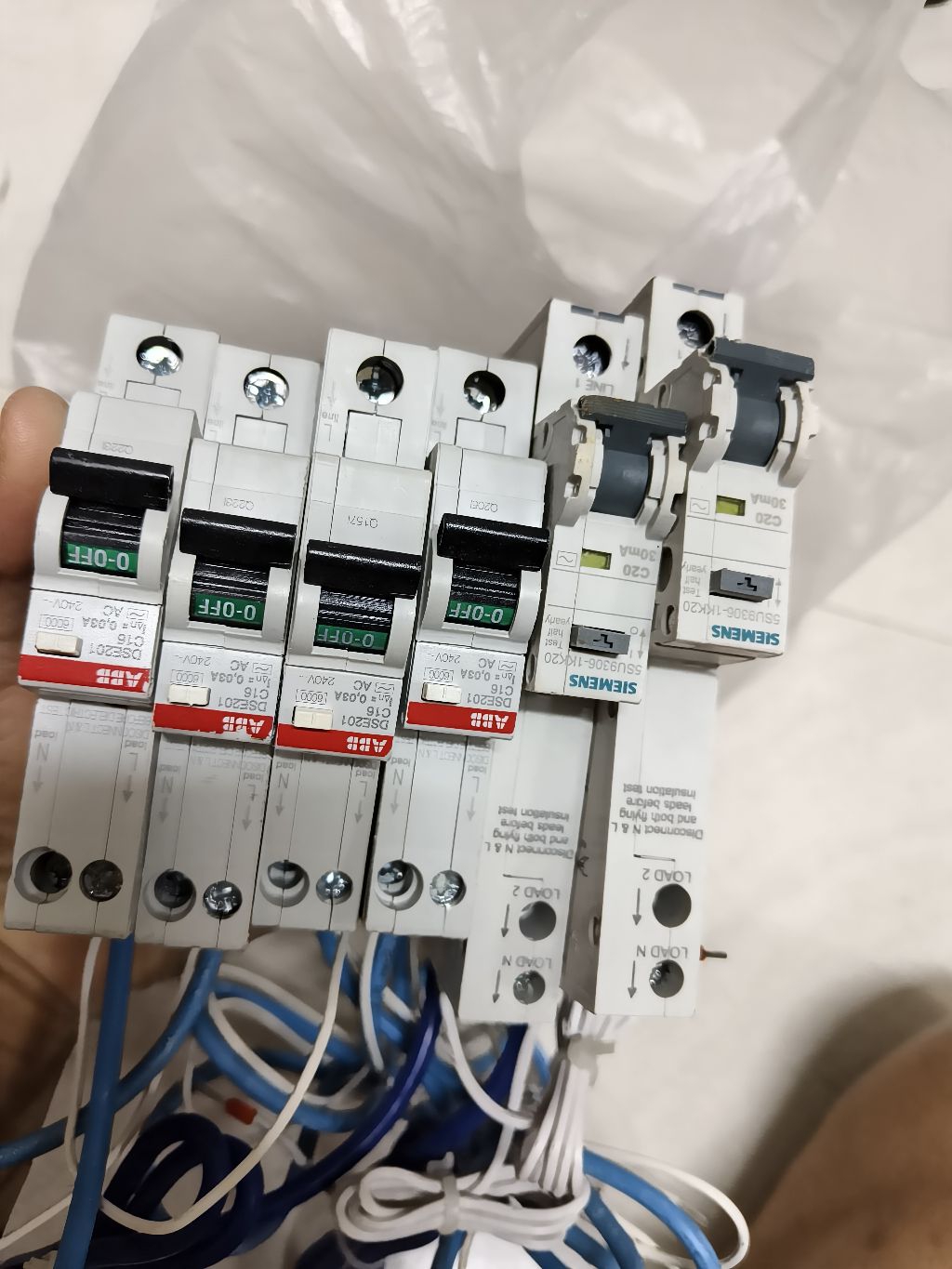 เบรคเกอร์ RCBO กันดูด Semens | Shopee Thailand