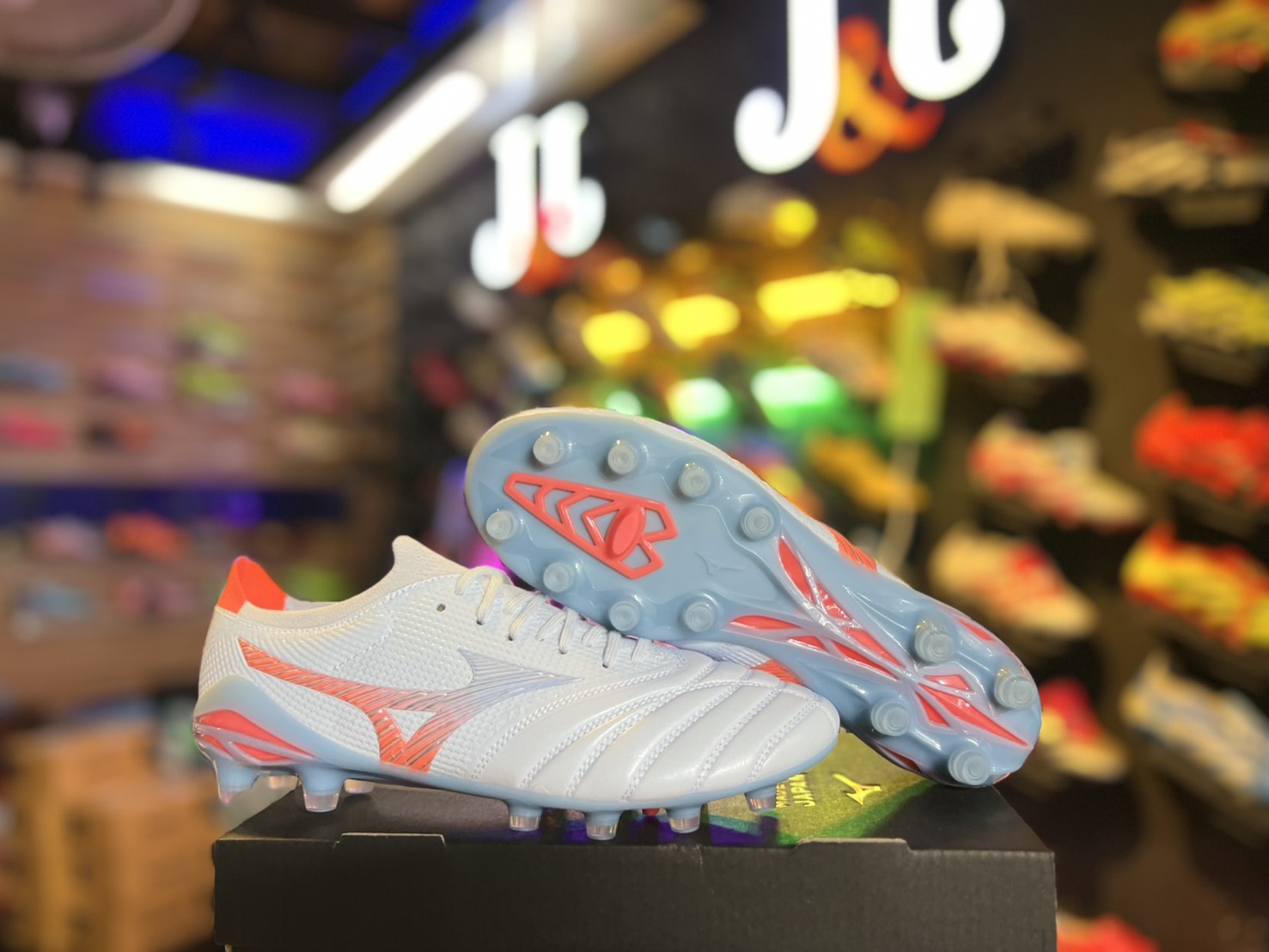 รองเท้า สตั๊ด ฟุตบอล นก มิซูโน่ Mizuno Morelia Neo V Beta Japan รุ่นท็ ...