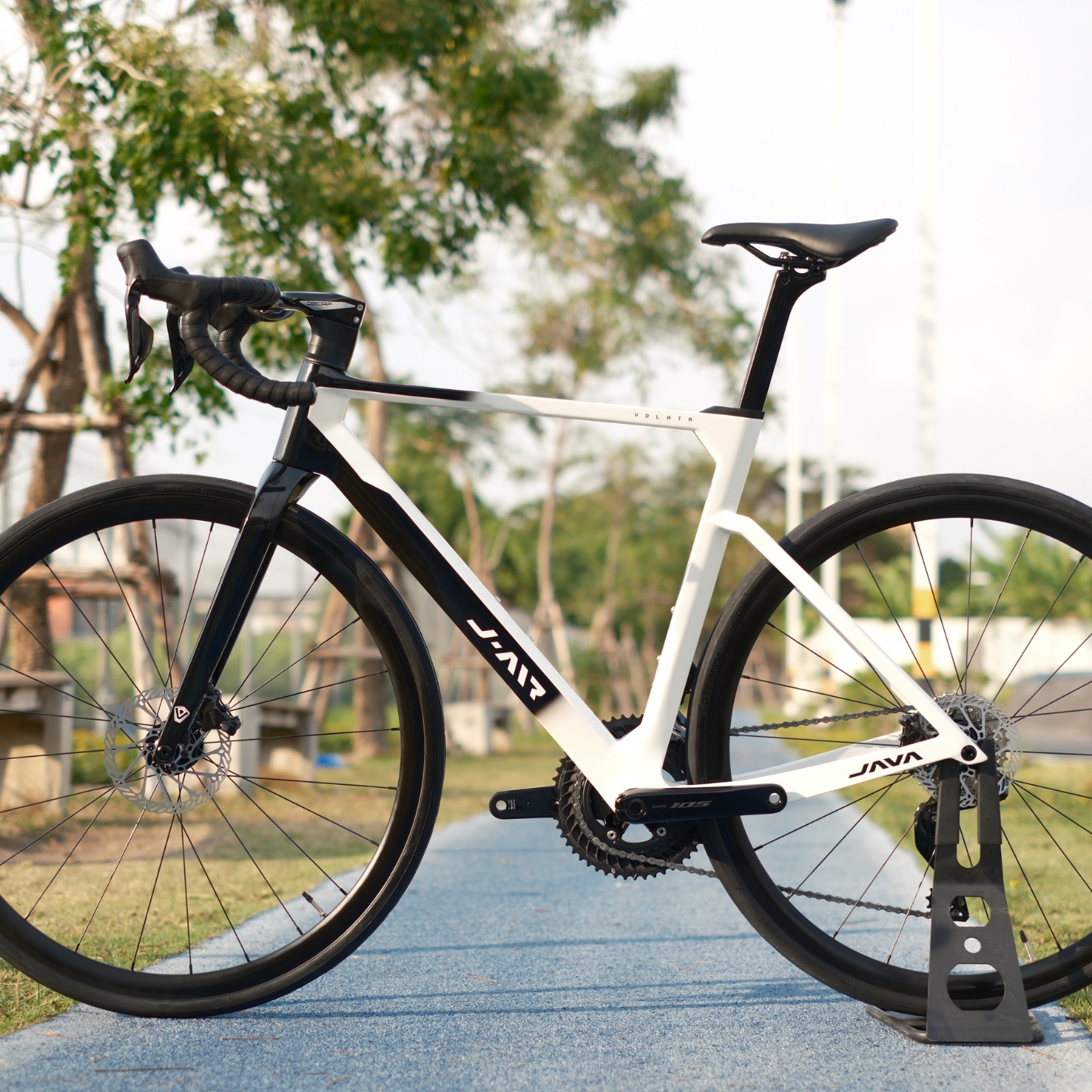 JAVA VOLATA 24sp เสือหมอบฟูลคาร์บอน รองรับ UCI ชุดขับ Shimano 105 R7120 ...