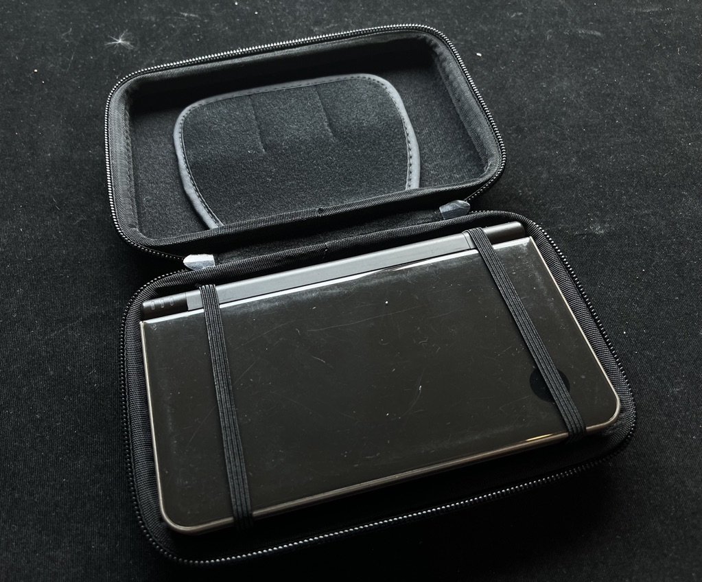 เครื่องเกมส์พกพา Nintendo DSiLL ใช้ได้ปกติพร้อมแบตเตอร์รี่ | Shopee ...
