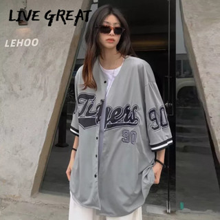 LIVE GREAT เสื้อสเวตเตอร์ถักแขนสั้นสไตล์ฮ่องกงย้อนยุคหลวมนักเลงเสื้อเบสบอลแขนห้าส่วนหล่อ