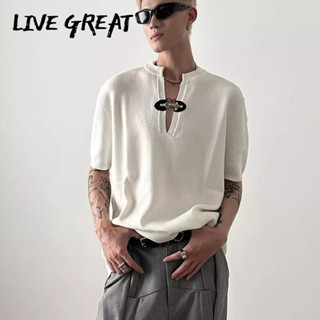 LIVE GREAT เสื้อสเวตเตอร์ถักผู้ชายฤดูร้อนผ้าไหมน้ำแข็งบางคอวีปุ่มหนังออกแบบความรู้สึกเฉพาะเสื้อกันหนาวครึ่งแขน