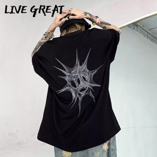 LIVE GREAT เสื้อยืดผู้ชายแฟชั่นอินเทรนด์ใหม่แนวสตรีทอเมริกันพิมพ์ฮิปฮอปแขนครึ่งหลวมสบาย ๆ คอกลมแขนสั้น