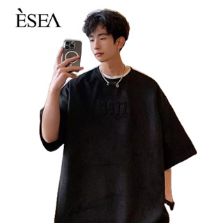 ESEA เสื้อยืดผู้ชายแฟชั่น ins หลวมสบาย ๆ คู่เสื้อยืดหลวมอินเทรนด์คอกลมเสื้อยืดผู้ชายย้อนยุค