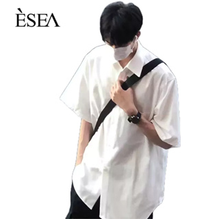 ESEA เสื้อเชิ้ตผู้ชาย เทรนด์เรียบง่าย มาตรฐานประจำวัน เสื้อเชิ้ตผู้ชาย อเนกประสงค์ ญี่ปุ่น สีทึบ แขนสั้น ยอดนิยม