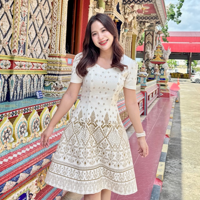 กระโปรงทรงผ้าถุงลายไทย อัดกาวทั้งตัว by Raphee | ใส่แล้วเข้ารูป มีสะโพกสวย มุมมองที่ 6