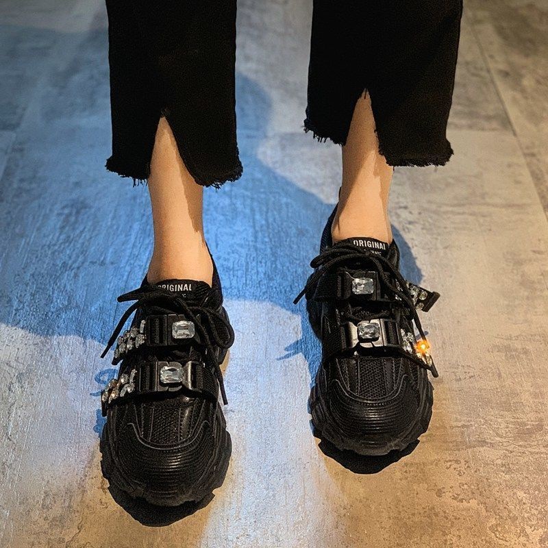 รองเท้าผ้าใบที่มีสไตล์-พื้นรองเท้าหนา-แอนติสกิด-ตกแต่งอย่างสวยงาม-รองเท้าลําลองสําหรับผู้หญิง