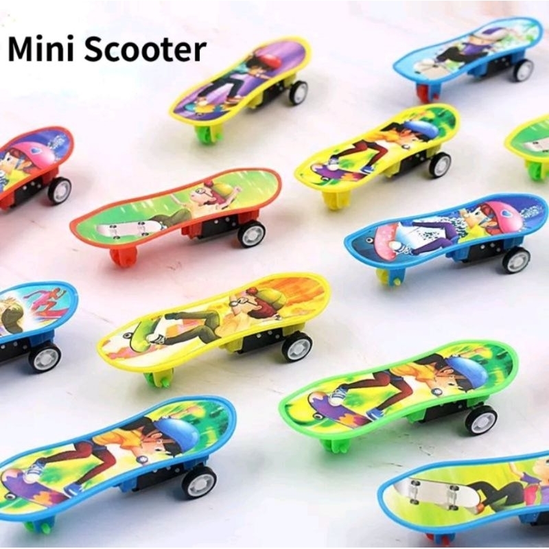 สเก็ตบอร์ดขนาดเล็กพร้อมล้อวิ่ง EXTREME KOOL | Shopee Thailand