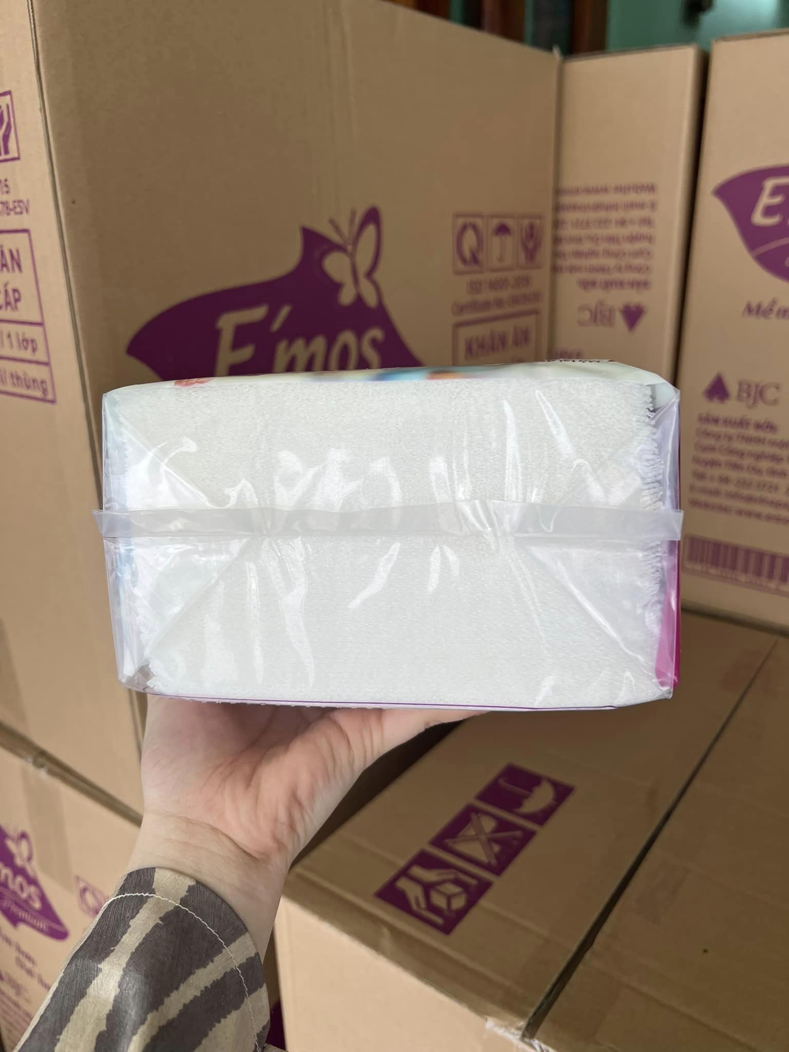 Emos Premium Square Tissue Paper ขนาด 330mmx330mm Square Tissue ...